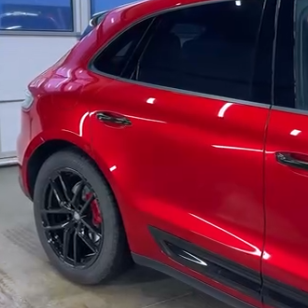 Оклейка Porsche полиуретановой пленкой Sunmax 48 Metal Red PPF