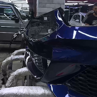 Оклейка BMW полиуретановой пленкой Sunmax 53 Metal Blue PPF
