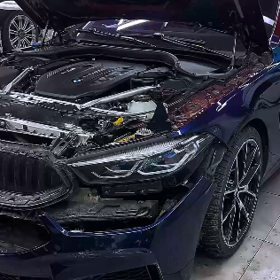Оклейка BMW полиуретановой пленкой Sunmax 53 Metal Blue PPF