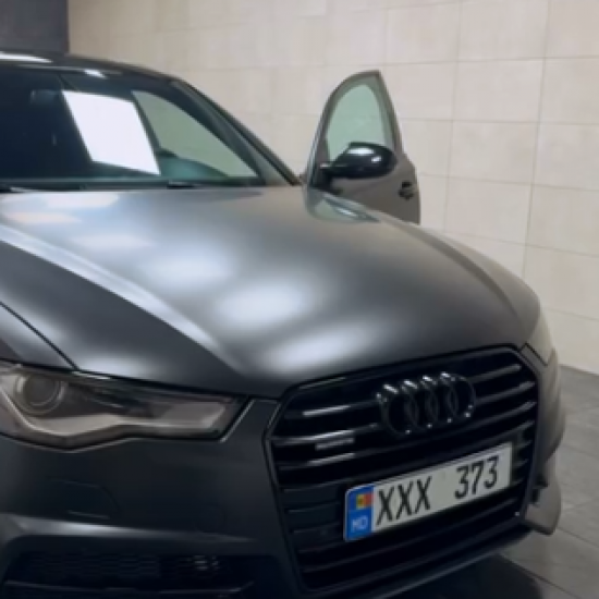 Оклейка Audi полиуретаном Sunmax 26 Black Matt PPF 