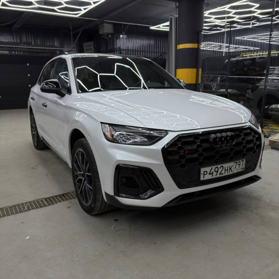 Оклейка Audi полиуретаном Sunmax 138 Pearl White PPF