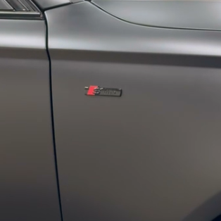 Оклейка Audi цветным полиуретаном Sunmax 26 Black Matt PPF 