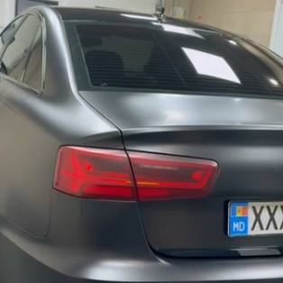 Оклейка Audi цветным полиуретаном Sunmax 26 Black Matt PPF 