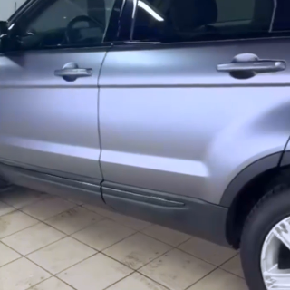 Оклейка Range Rover полиуретановой пленкой Sunmax 45 Matte AMG Gray PPF