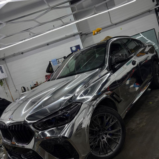 Оклейка BMW полиуретановой пленкой Sunmax 60 Silver Chrome PPF
