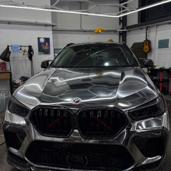 Оклейка BMW полиуретановой пленкой Sunmax 60 Silver Chrome PPF