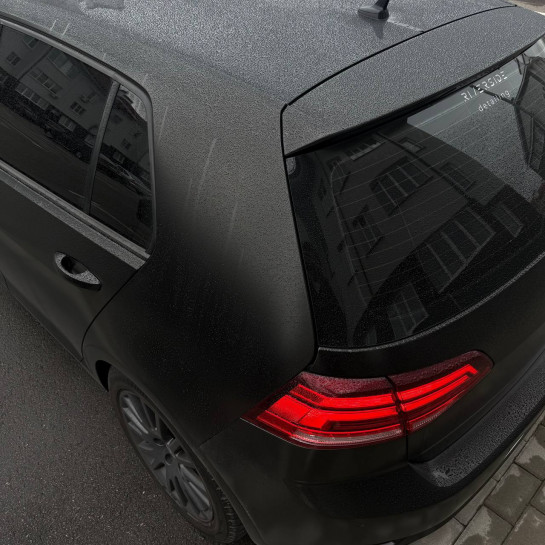 Оклейка Volkswagen защитным винилом Sunmax 042-500 Metallic Black