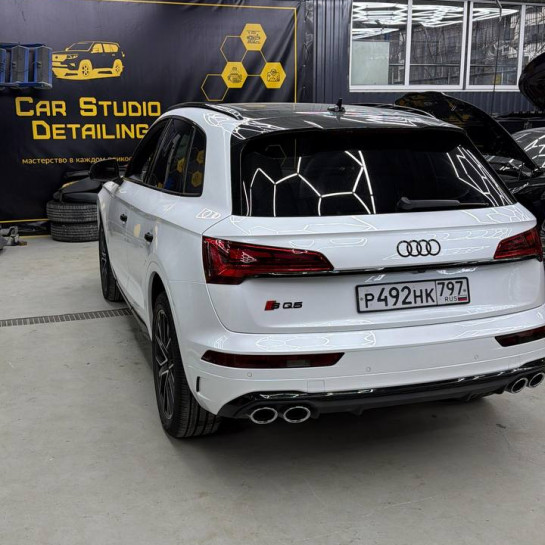 Оклейка Audi полиуретановой пленкой Sunmax 138 Pearl White PPF