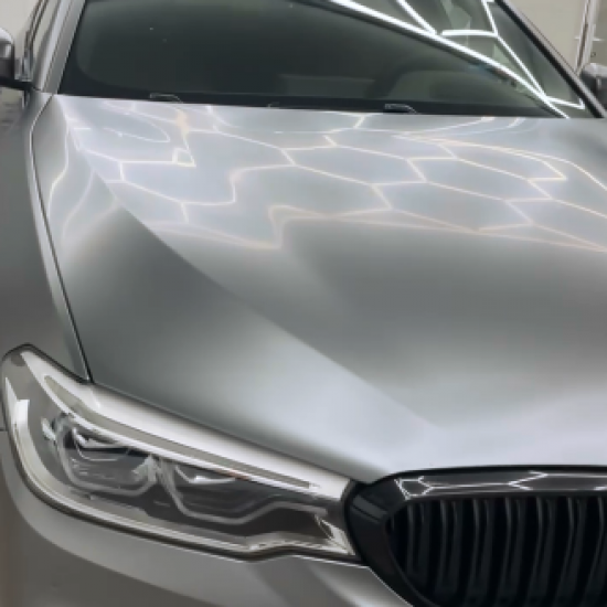 Оклейка BMW матовым цветным полиуретаном Sunmax 45 Matte AMG Gray PPF