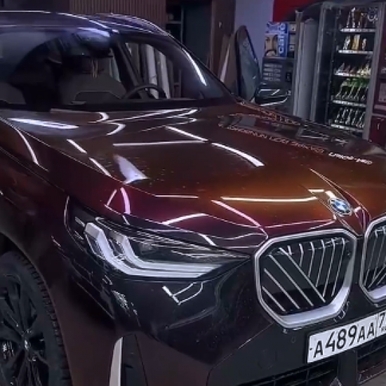 Оклейка BMW полиуретаном Sunmax 51 Jaguar Black Rose PPF