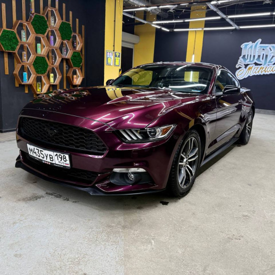Оклейка Ford Mustang полиуретаном Sunmax 51 Jaguar Black Rose PPF