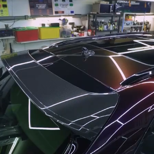 Оклейка Bentley цветной полиуретановой пленкой Sunmax 18 Black Red Pearl PPF