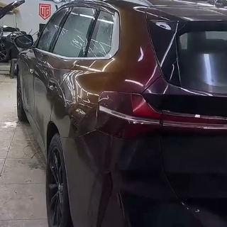 Оклейка BMW защитным полиуретаном от Sunmax цвета 51 Jaguar Black Rose PPF