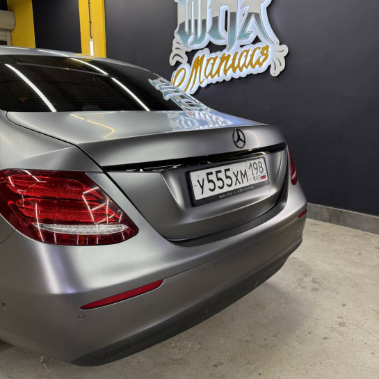 Оклейка Mercedes полиуретановой пленкой Sunmax 45 Matte AMG Gray PPF