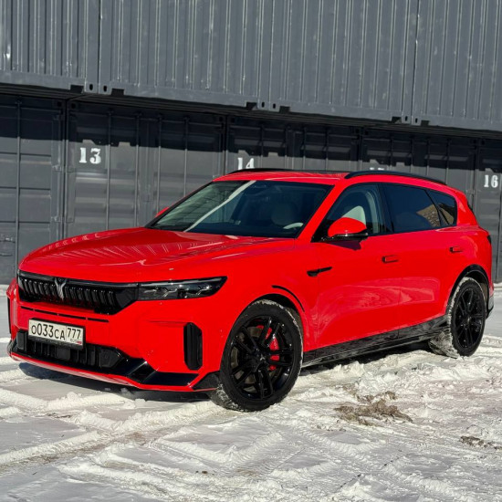 Оклейка Voyah цветным полиуретаном Sunmax 1 Ferrari Red Gloss PPF