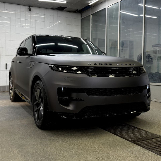 Оклейка Range Rover полиуретаном Sunmax 130 Matt Metal Space Grey PPF