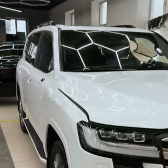 Оклйека Toyota Land Cruiser полиуретановой пленкой Sunmax 101 Matt Metal White PPF