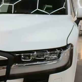 Оклйека Toyota Land Cruiser полиуретановой пленкой Sunmax 101 Matt Metal White PPF