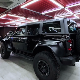 Оклейка Ford темным полиуретаном Sunmax 38 Black Gloss PPF