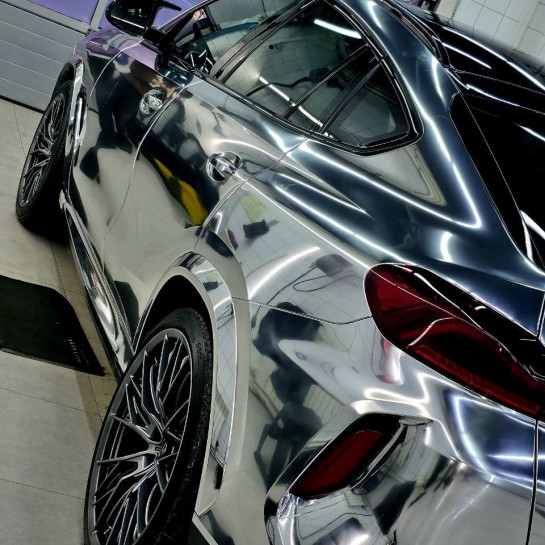 Оклейка BMW X6 полиуретаном Sunmax оттенка 60 Silver Chrome PPF