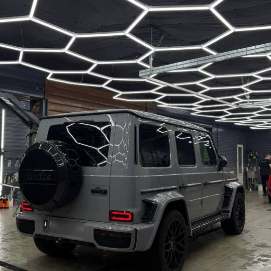 Оклейка Mercedes полиуретановой пленкой Sunmax 15 Brooklyn Grey Gloss PPF