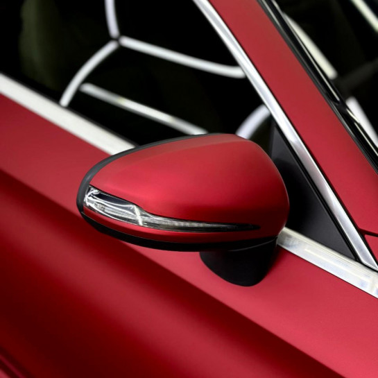 Оклейка Mercedes полиуретановой пленкой Sunmax 112 Matt Metal Romanee Red PPF
