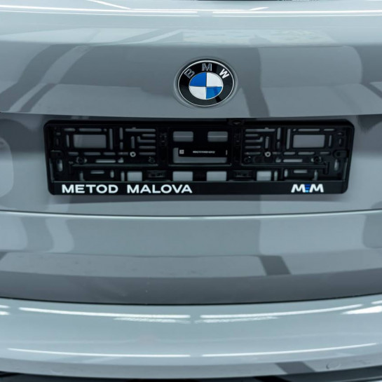 Оклейка BMW полиуретаном Sunmax цвета 15 Brooklyn Grey Gloss PPF