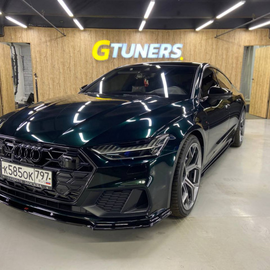 Оклейка Audi пленкой Sunmax оттенка 4 Goodwood Green Pearl PPF