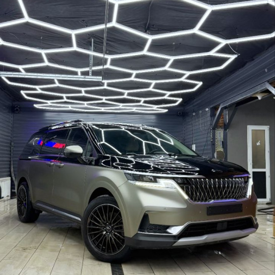 Оклейка KIA полиуретановой пленкой Sunmax 120 Matt Metal Bronze PPF и Black Gloss PPF