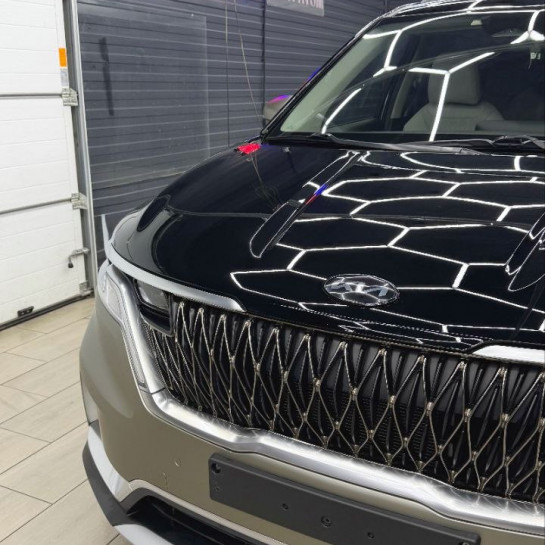 Оклейка KIA полиуретановой пленкой Sunmax 120 Matt Metal Bronze PPF и Black Gloss PPF