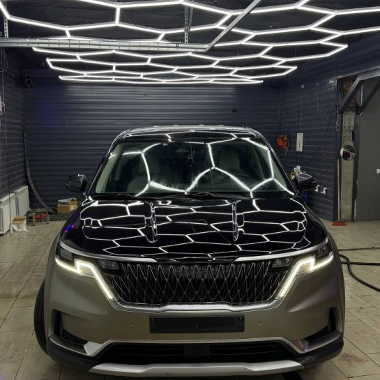 Оклейка KIA полиуретановой пленкой Sunmax 120 Matt Metal Bronze PPF и Black Gloss PPF