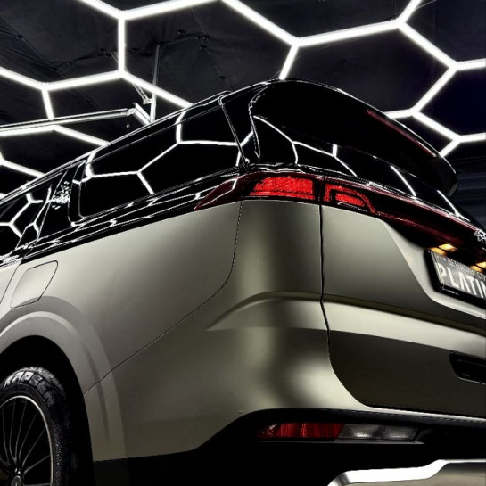 Оклейка KIA полиуретановой пленкой Sunmax 120 Matt Metal Bronze PPF и Black Gloss PPF