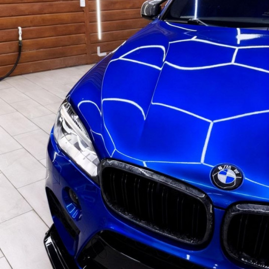 Оклейка BMW полиуретаном Sunmax оттенка 141 Blue Metallic PPF