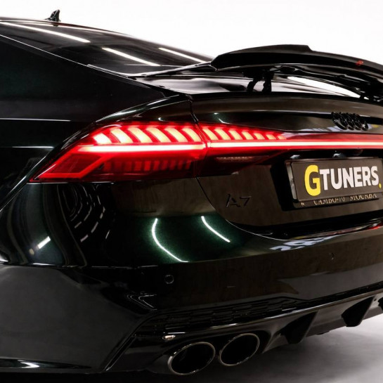 Оклейка Audi цветной пленкой Sunmax 4 Goodwood Green Pearl PPF