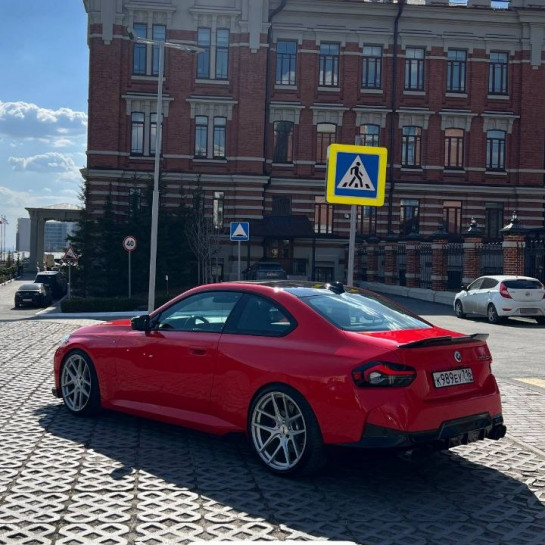 Оклейка BMW цветной полиуретановой пленкой Sunmax 1 Sunmax Ferrari Red Gloss PPF