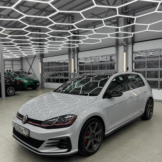 Оклейка кузова Volkswagen цветным полиуретаном Sunmax 13 Volcano Gray Gloss PPF
