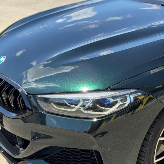 Оклейка BMW полиуретановой цветной пленкой Sunmax 4 Goodwood Green Pearl PPF