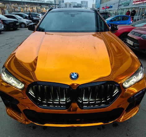 Оклейка BMW полиуретаном Sunmax 62 Super Chrome Gold PPF