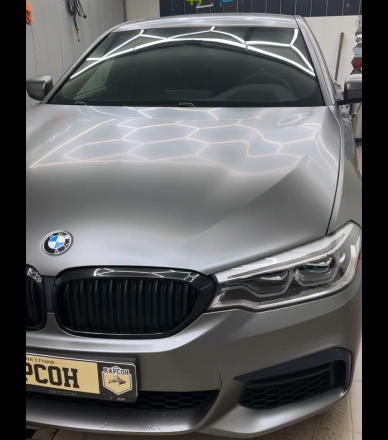 Оклейка BMW матовым цветным полиуретаном Sunmax 45 Matte AMG Gray PPF