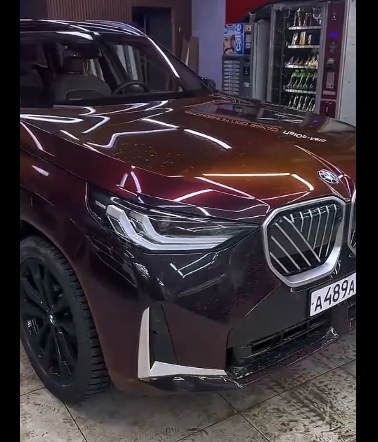 Оклейка BMW полиуретаном Sunmax 51 Jaguar Black Rose PPF