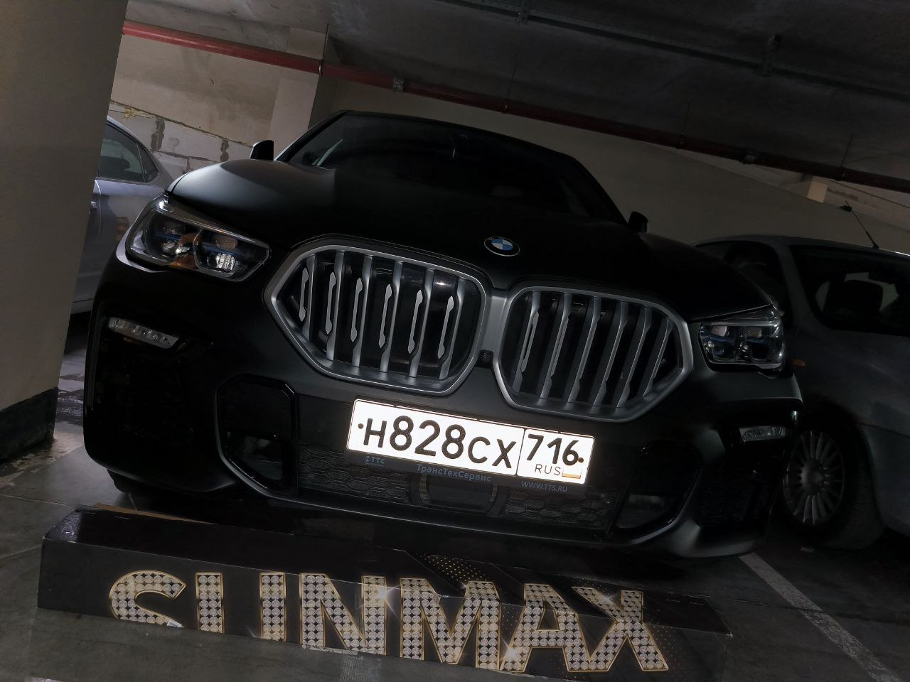 Оклейка BMW цветным полиуретаном Sunmax 137 Matt Metal Black PPF
