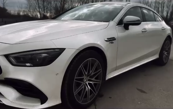 Оклейка Mercedes цветным полиуретаном Sunmax 36 White Matt Pearl Color PPF