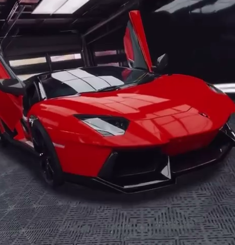 Оклейка Lamborghini цветным полиуретаном Sunmax 1 Ferrari Red Gloss PPF