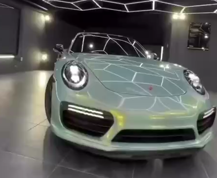 Оклейка Porsche цветным полиуретаном Sunmax 10 Lime Gray PPF