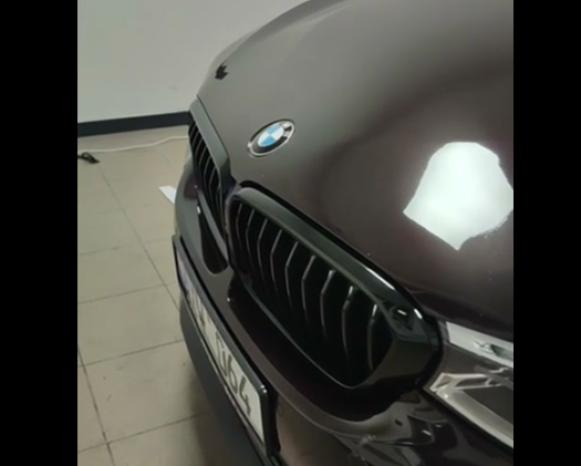 Оклейка отдельных частей BMW виниловой пленкой Sunmax 250 Gloss Black
