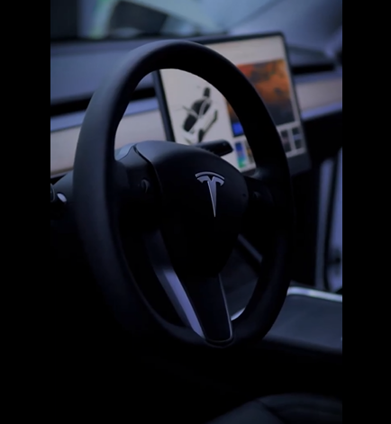Оклейка Tesla model Y автовинилом Sunmax 293 Gloss Military Green